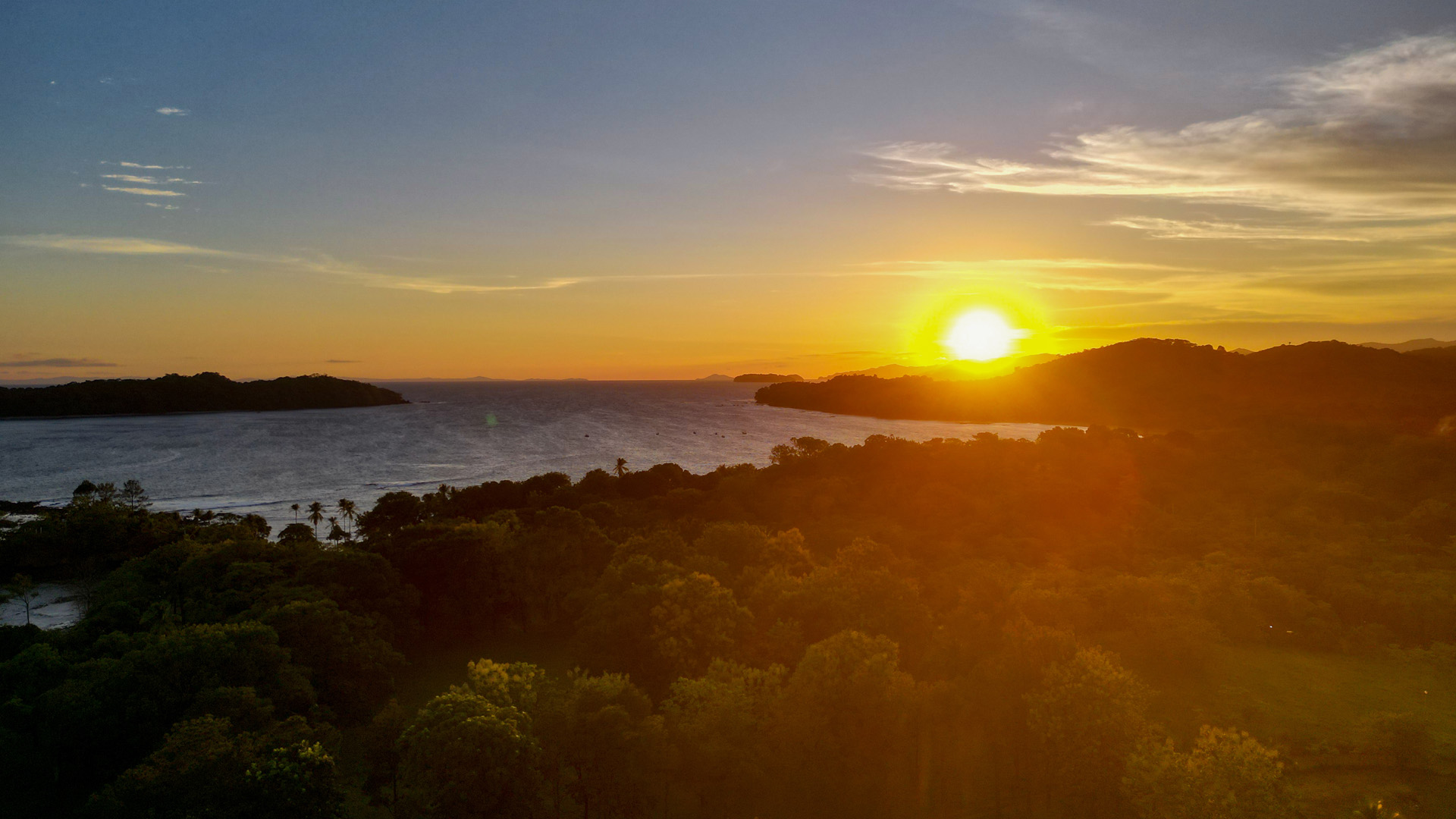 Atardecer sobre Coiba